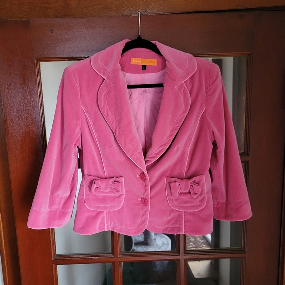 Cynthia Steffe Jackets & Blazers - ⚠️LAST CALL⚠️CYNTHIA STEFFE | US L Pink Velvet Barbiecore Cropped Blazer Jacket